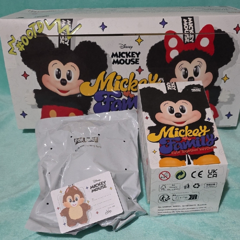 LABUBU (CHIP) Mickey Family Keychain. - Picture 2 of 5